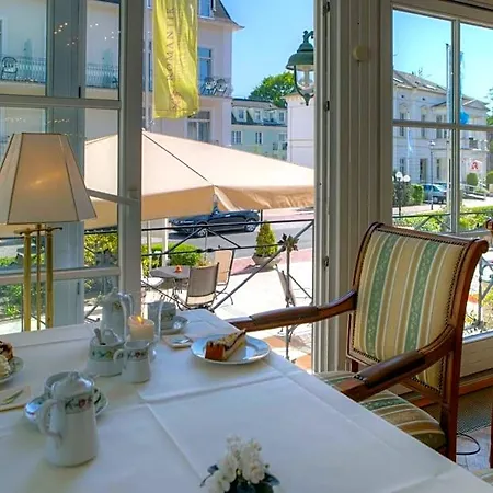 Seetelhotel Esplanade Mit Aurora 4*