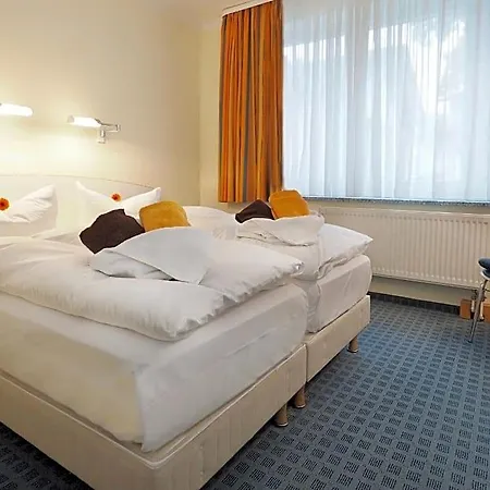 Seetelhotel Esplanade Mit Aurora Hotel 4*